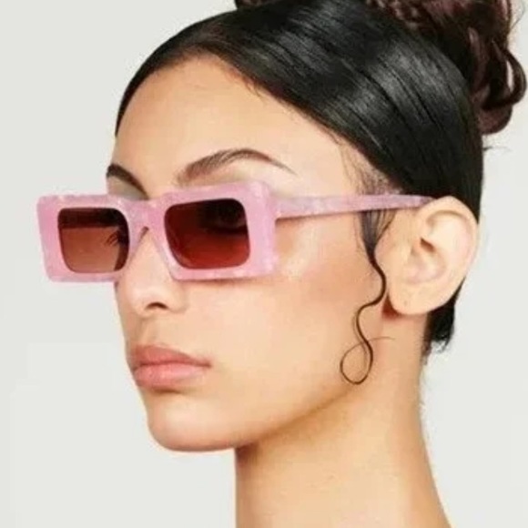 cult gaia Accessories - Price firm 💕NWT CULT GAIA PINK HERA SUNGLASSES 😎